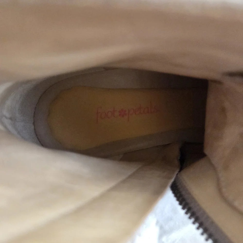 Vince Women's Cabria Suede Lace Up Ankle Boot Almond Toe Sz 7.5 - Picture 9 of 13